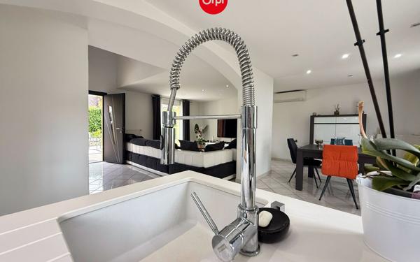 Maison à vendre    5 pièces •  Le Pont-de-Beauvoisin