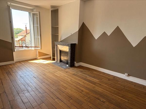 🏠 Charme et Authenticité : Maison de Ville Cœur de Briare