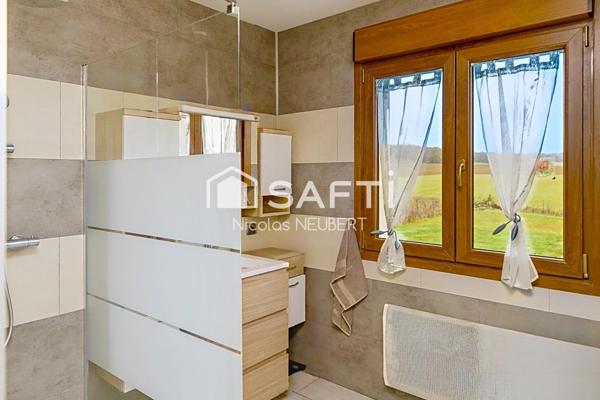 Maison au calme, vue sur champs, à Tucquegnieux