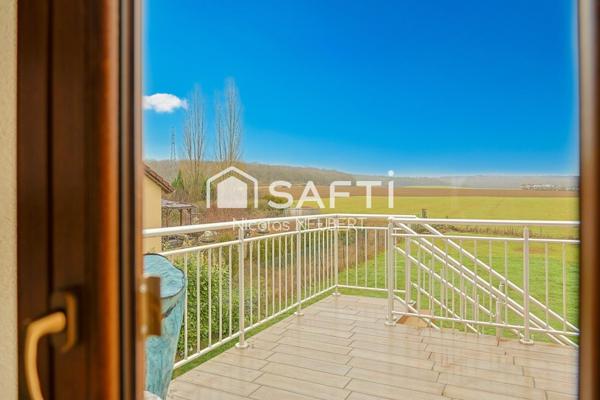 Maison au calme, vue sur champs, à Tucquegnieux