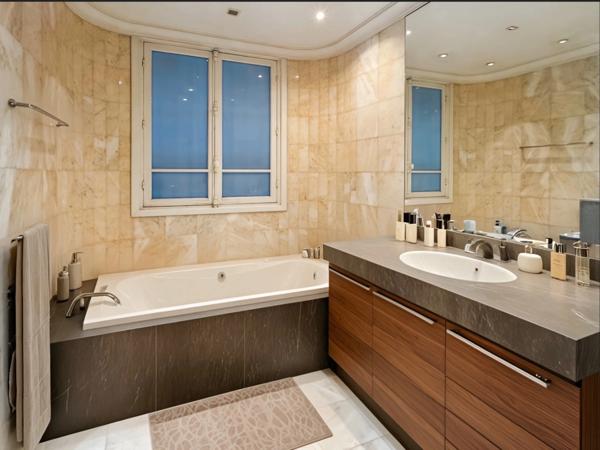 Appartement à vendre 7 pièces PARIS 17EME ARRONDISSEMENT (75)