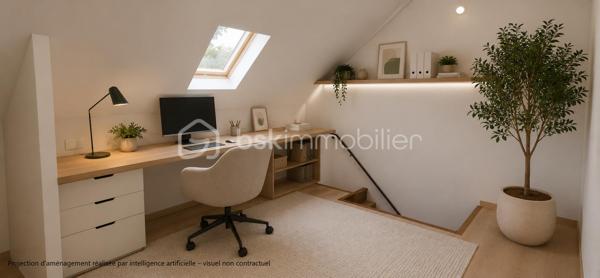 Dans un village prisé disposant d’une gare sur place, découvrez cette agréable maison ancienne de 85 m² habitables, idéale pour un premier achat.
Édifiée sur un terrain de 85 m², elle bénéficie d'une agréable cour de 30 m² au calme, à l'abri et parfaitement exposée plein sud pour profiter pleinement des beaux jours.

Le rez-de-chaussée comprend une cuisine indépendante (conduit de cheminée), un séjour lumineux ainsi qu’un WC avec lave-mains.
Au premier étage, vous trouverez une salle d’eau récente avec WC, une chambre spacieuse de 18,50 m² ainsi qu’une pièce de 8,50 m² pouvant être aménagée en bureau, chambre d’enfant ou espace de télétravail.
Les combles aménagés offrent un bel espace supplémentaire avec une vaste pièce palière et une chambre disposant d’un point d’eau, pour une surface totale de 34 m² au sol. 
Quelques travaux sont à prévoir pour révéler tout son potentiel.
La maison est équipée d’un chauffage électrique et permet l’installation d’un poêle grâce à un conduit de cheminée existant, apportant ainsi confort et convivialité durant l’hiver. Double vitrage.

8 mn à pied de la gare de Cramoisy (ligne Creil-Beauvais) / Gare de Creil : direction Chantilly - Paris - Amiens - Compiègne
Axe routier 18 mn Chantilly - 14 mn Creil - 35 mn Roissy CDG

Proposition d'aménagement visible sur les photos annotées "non contractuel".