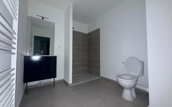 Appartement à louer    2 pièces •  Armentières