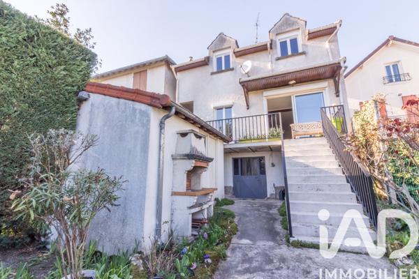 Maison à vendre 6 pièces 109 m² Carrières-sur-Seine