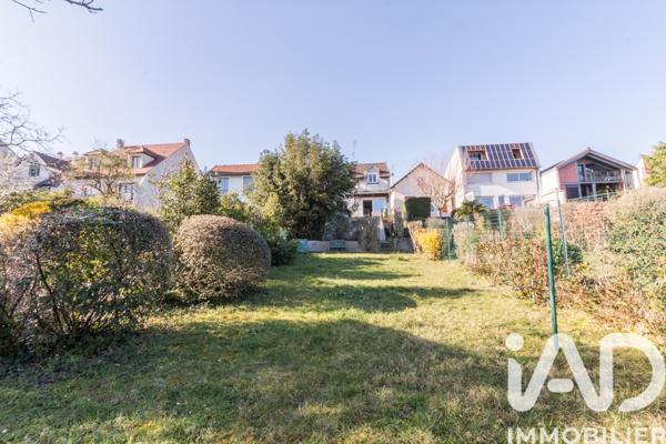 Maison à vendre 6 pièces 109 m² Carrières-sur-Seine