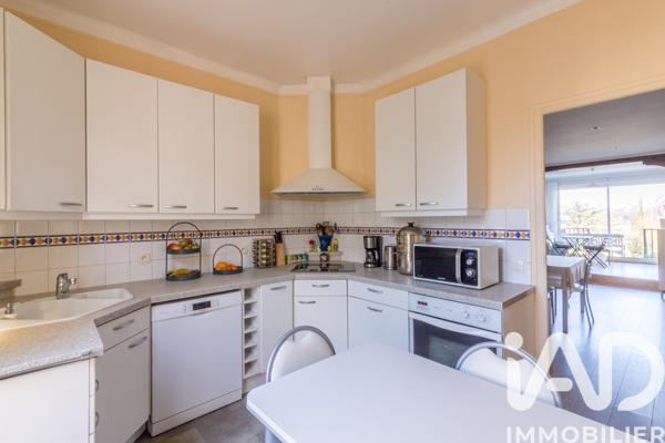 Maison à vendre 6 pièces 109 m² Carrières-sur-Seine