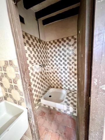 Clients potentiels: transporteurs,cultivateurs,artisans,ETC.......