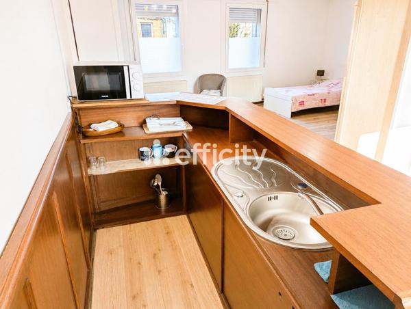 Immeuble
         5 pièces
        - 115 m² 313 000 € *