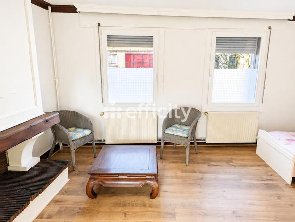 Immeuble
         5 pièces
        - 115 m² 313 000 € *