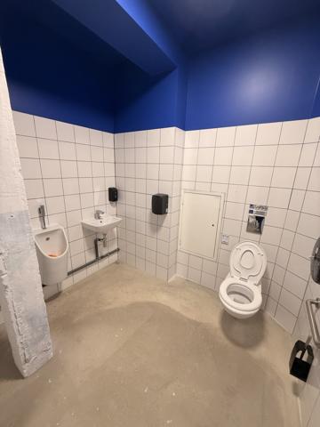Fonds De Commerce
        
        - 125 m² 296 800 € *