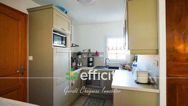 Maison
         5 pièces
        - 112 m² 323 950 € *