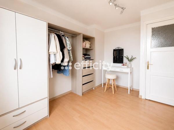 Maison
         6 pièces
        - 153 m² 295 000 € *