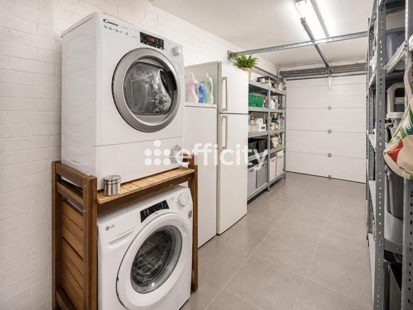 Maison
         6 pièces
        - 153 m² 295 000 € *