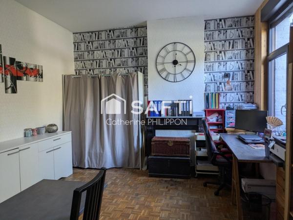 Venez découvrir cette superbe maison de ville sur 2 étages