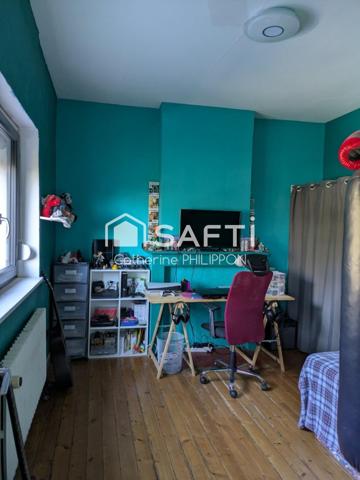 Venez découvrir cette superbe maison de ville sur 2 étages