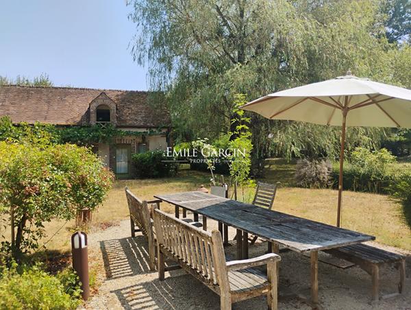 A VENDRE- Bourgogne- Sens- Maison de campagne 5 ch, tennis , 6 ha