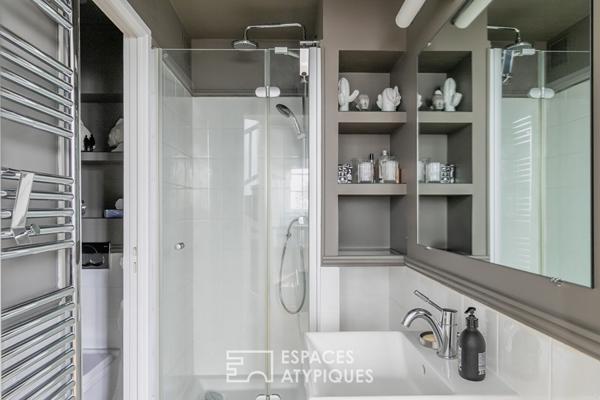 Triplex avec terrasse dans un hôtel particulier