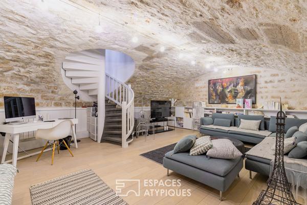 Triplex avec terrasse dans un hôtel particulier