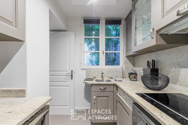 Triplex avec terrasse dans un hôtel particulier