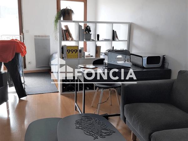 Location Studio 31.63 m² - 9 PLACE DE LA PORTE ST MICHEL Chartres 28000