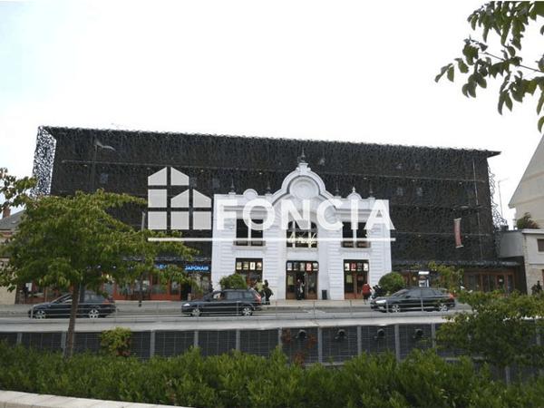 Location Studio 31.63 m² - 9 PLACE DE LA PORTE ST MICHEL Chartres 28000
