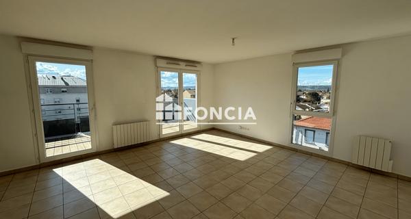 À vendre Appartement 3 pièces 63.8 m² - Décines-charpieu 69150
