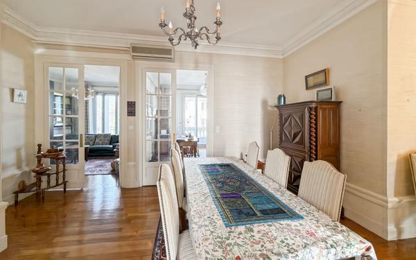 Appartement à vendre    5 pièces • 132,40 m2 Lyon 6