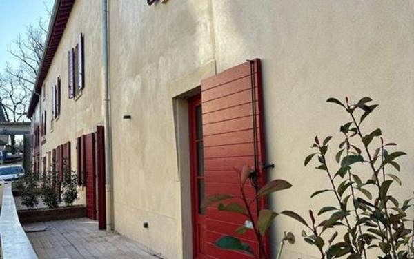 Appartement à louer    2 pièces • 39,30 m2 Charbonnières-les-Bains