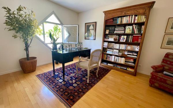 Maison à vendre    7 pièces • 178 m2 La Varenne - Saint-Maur-des-Fossés