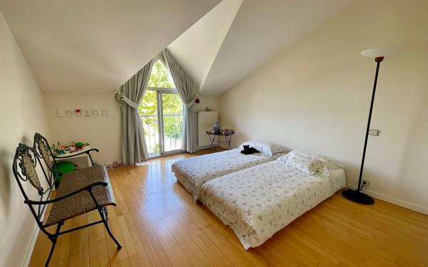 Maison à vendre    7 pièces • 178 m2 La Varenne - Saint-Maur-des-Fossés