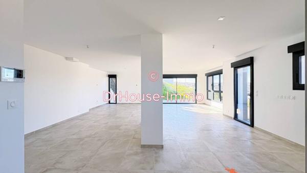 Maison à vendre 6 pièces de 197 m²