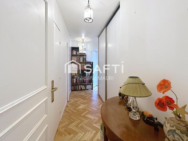 T3 de 75m2 avec terrasse, cave et parking