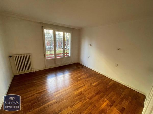 Appartement à louer 2 pièces 72.74m²