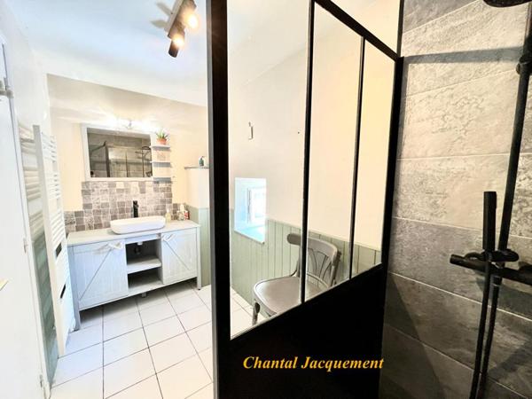 MAISON EN PIERRES AVEC GÎTE INDÉPENDANT