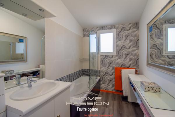 Maison
                                                                                                                                                                                                                                                                                                                        4 pièce(s)                                                                                                                                                                                                          3 chambre(s)                                                                                                                                                                                                          83.87  m²