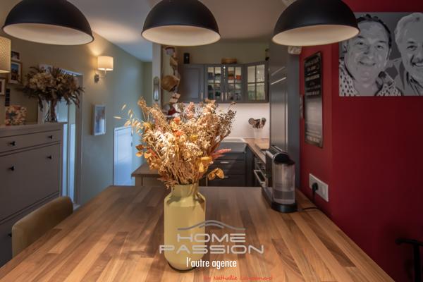 Maison
                                                                                                                                                                                                                                                                                                                        4 pièce(s)                                                                                                                                                                                                          3 chambre(s)                                                                                                                                                                                                          83.87  m²