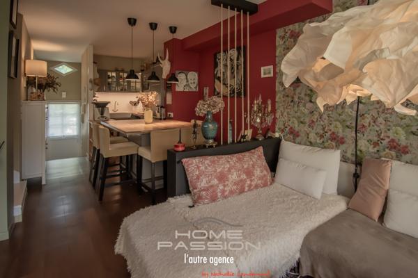 Maison
                                                                                                                                                                                                                                                                                                                        4 pièce(s)                                                                                                                                                                                                          3 chambre(s)                                                                                                                                                                                                          83.87  m²
