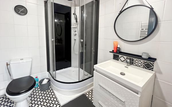 Maison à vendre    2 pièces •  Marseillan