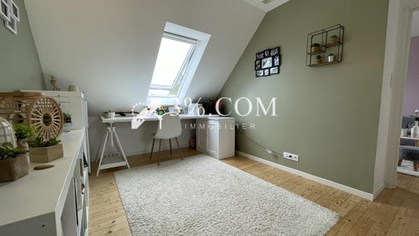 Maison
                                                                                                                                                                                                                                                                                                                        4 pièce(s)                                                                                                                                                                                                          3 chambre(s)                                                                                                                                                                                                          110  m²