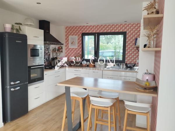 Maison
                                                                                                                                                                                                                                                                                                                        4 pièce(s)                                                                                                                                                                                                          3 chambre(s)                                                                                                                                                                                                          110  m²
