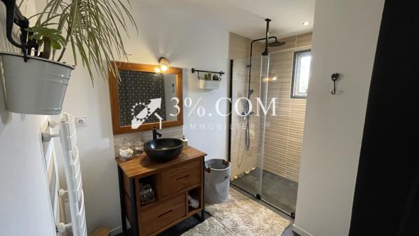 Maison
                                                                                                                                                                                                                                                                                                                        4 pièce(s)                                                                                                                                                                                                          3 chambre(s)                                                                                                                                                                                                          110  m²