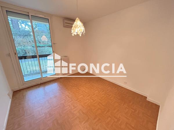 Location Appartement 3 pièces 60.29 m² - ALLEE ALBENIZ Marseille 13008