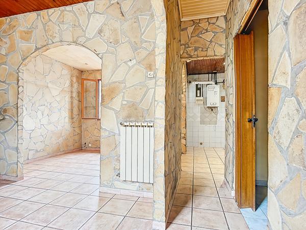 Maison avec Terrasse à vendre à Marseille -" La Vieille cité" - Saint-Just 13013 Marseille