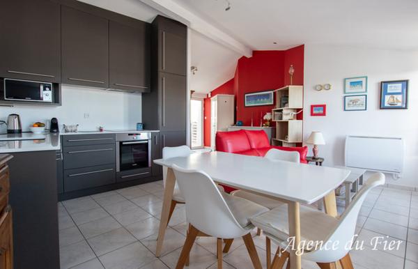 ARS EN RE, BEL APPARTEMENT LUMINEUX AVEC TERRASSE