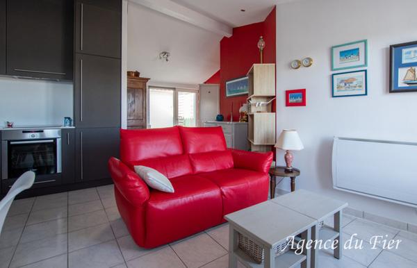 ARS EN RE, BEL APPARTEMENT LUMINEUX AVEC TERRASSE