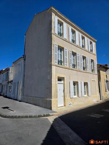 MAISON CENTRE VILLE - SAINT JEAN D'ANGELY