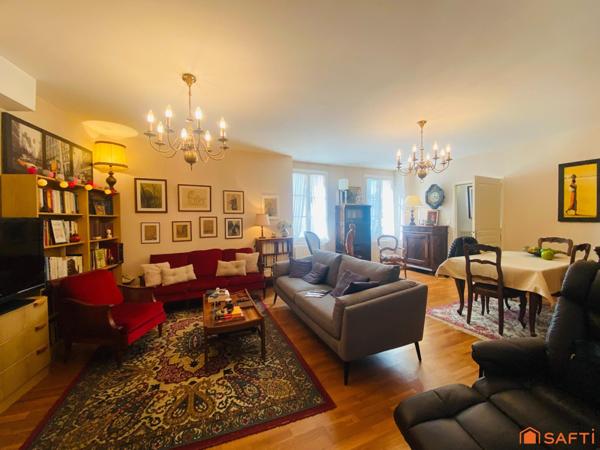 MAISON CENTRE VILLE - SAINT JEAN D'ANGELY