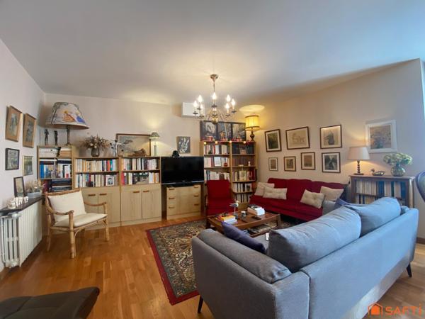 MAISON CENTRE VILLE - SAINT JEAN D'ANGELY