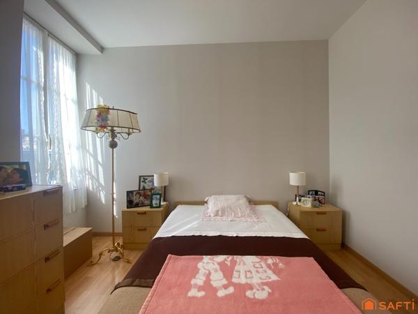 MAISON CENTRE VILLE - SAINT JEAN D'ANGELY