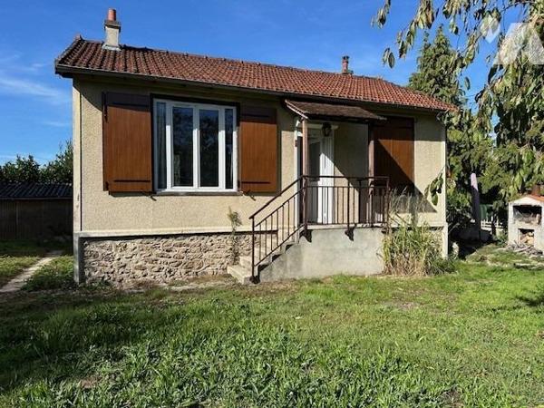 Maison de type 3 pièces édifiée sur une parcelle de terrain de 331 m² (division en cours)